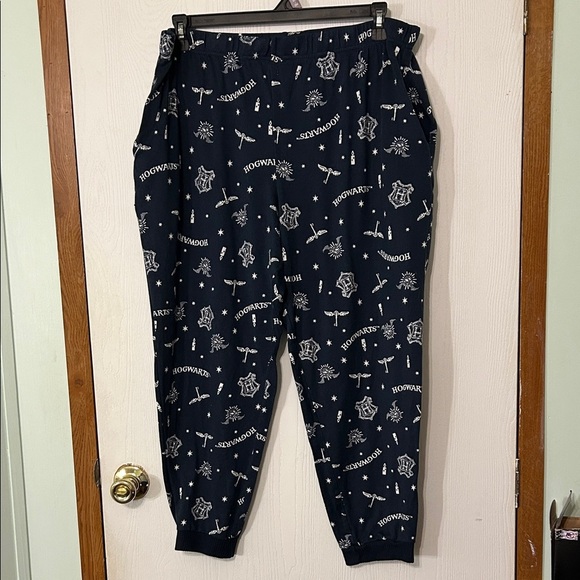 Hogwarts Themed Pajama Pants - Picture 1 of 4